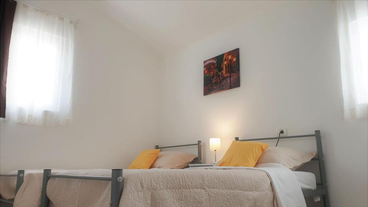 Apartments Solta Rogac ภายนอก รูปภาพ