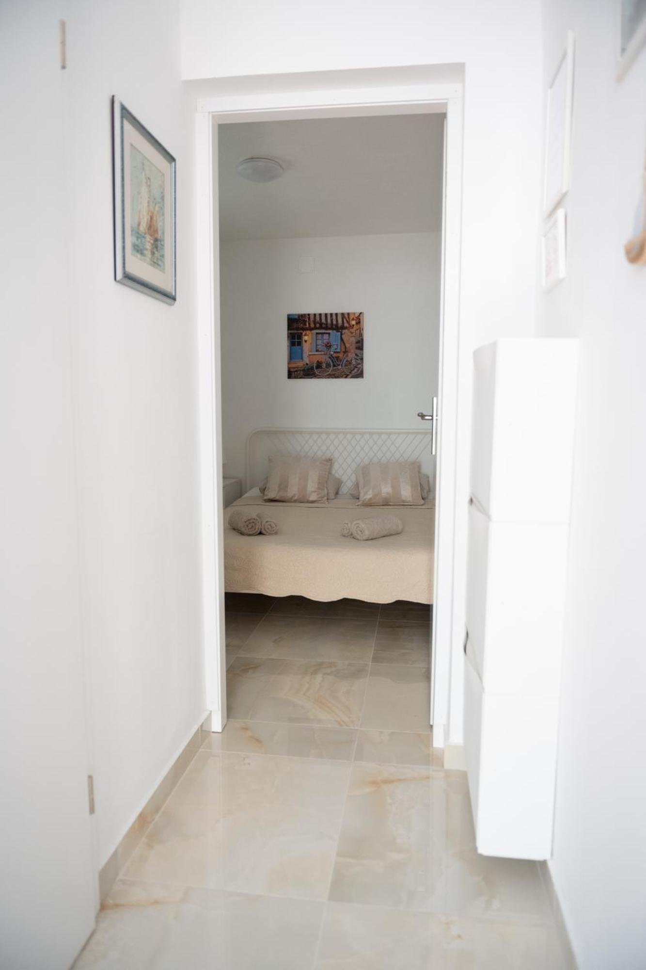 Apartments Solta Rogac ภายนอก รูปภาพ