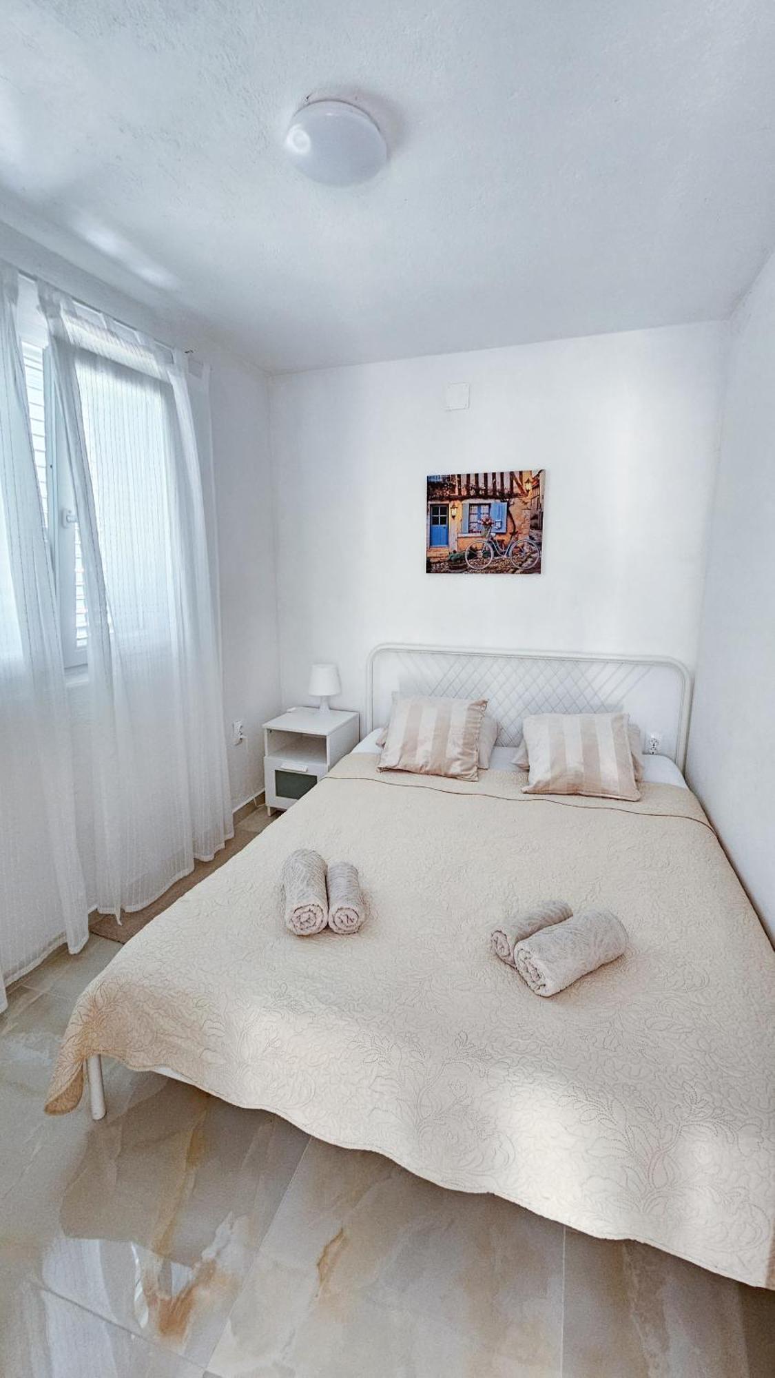 Apartments Solta Rogac ภายนอก รูปภาพ